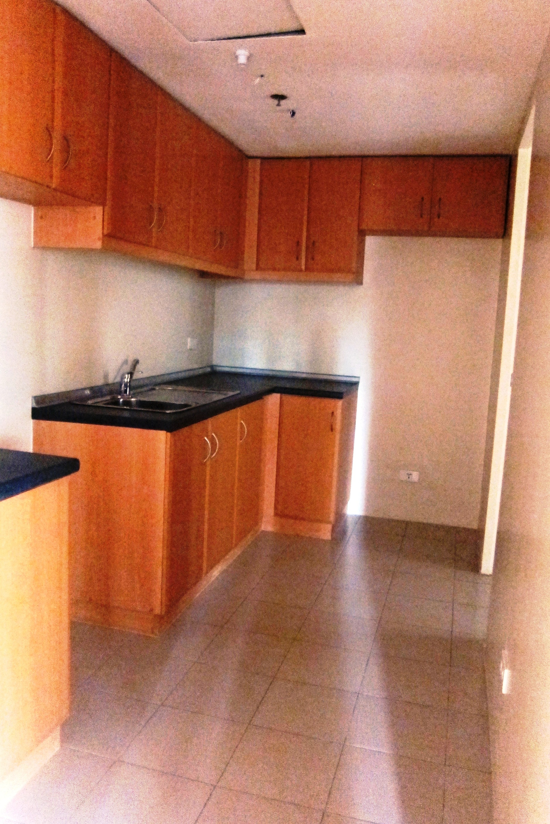 FOR SALE: Apartment / Condo / Townhouse Manila Metropolitan Area > Quezon 3