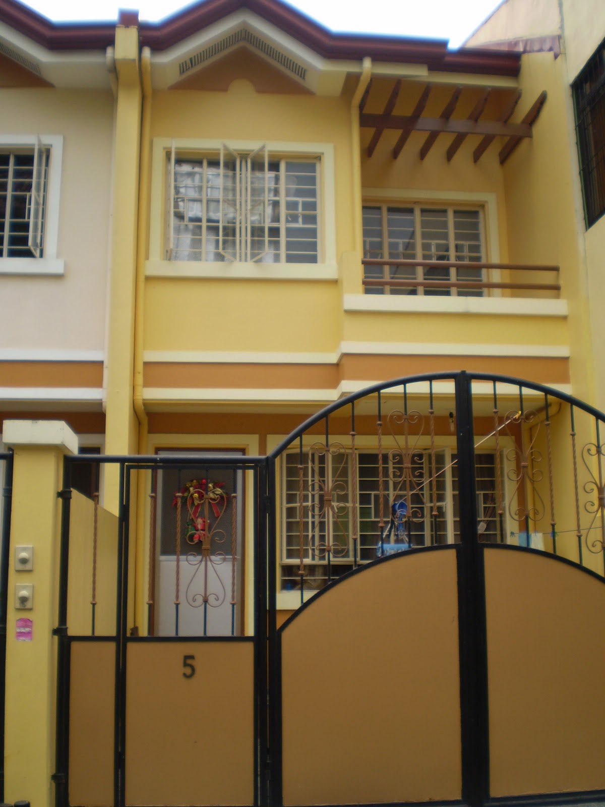 2 Minute Walk To University Of Perpetual Help Las Pinas