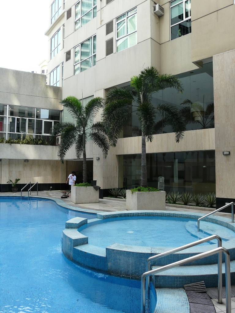 FOR SALE: Apartment / Condo / Townhouse Manila Metropolitan Area > Other areas 12