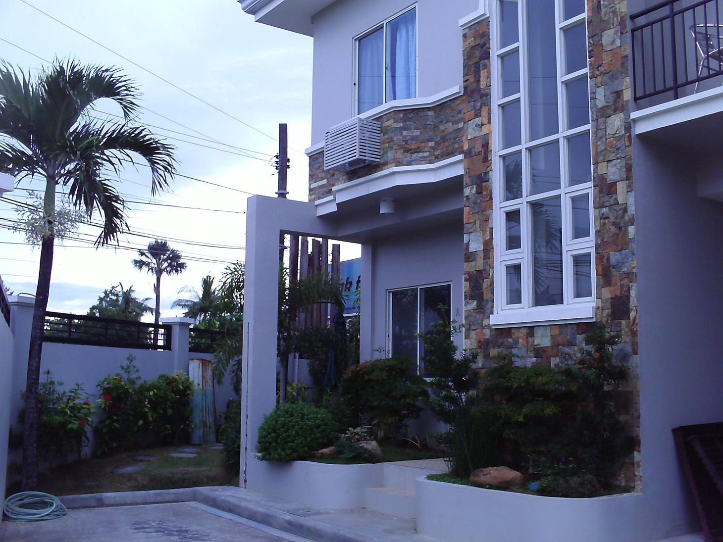 FOR RENT / LEASE: Apartment / Condo / Townhouse Cebu > Cebu City