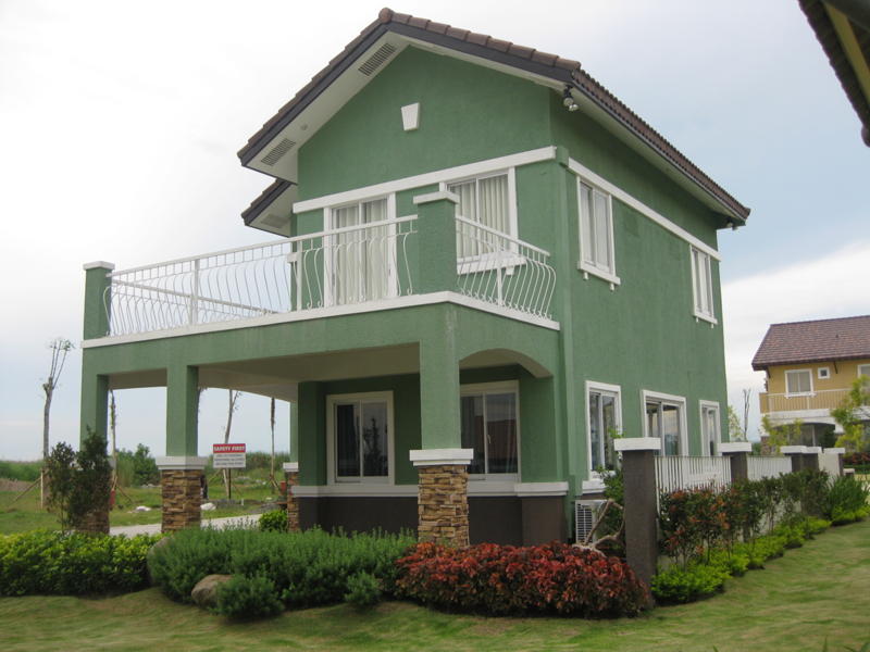 SABINE HOUSE MODEL WITH BALCONY