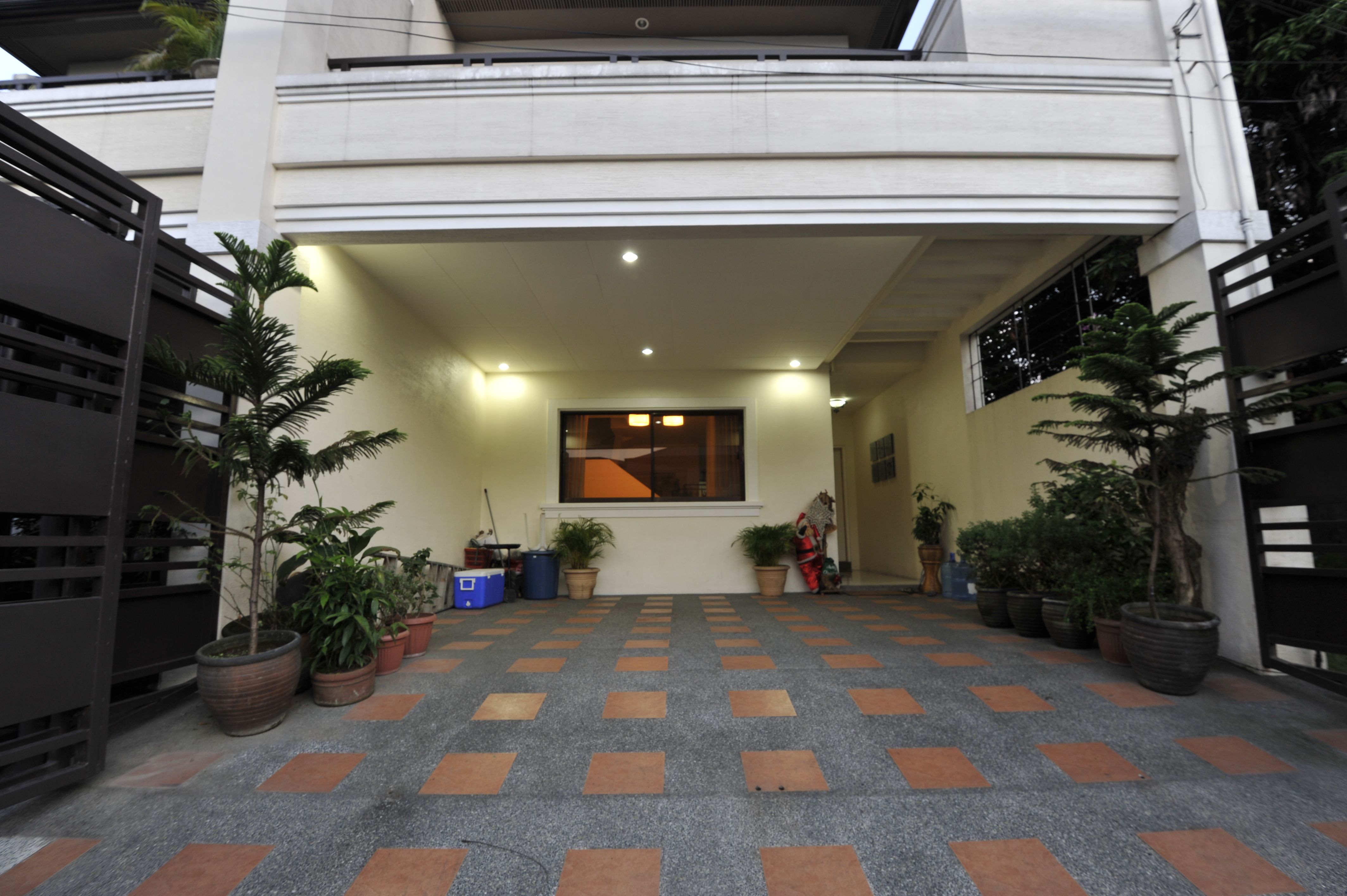 FOR SALE: House Rizal > Antipolo