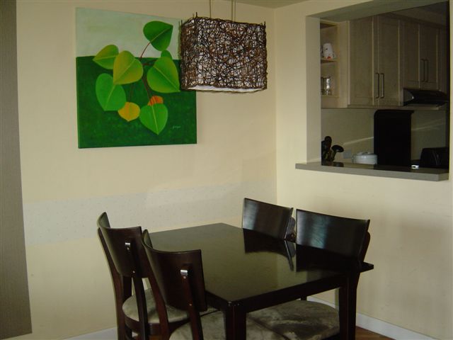 Dining area with Breakfast nook