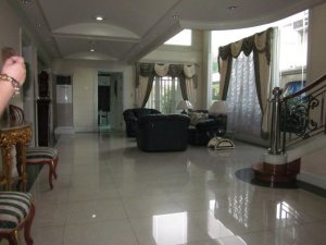 FOR SALE: House Manila Metropolitan Area > Makati