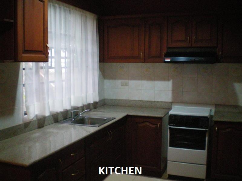 FOR SALE: Apartment / Condo / Townhouse Tagaytay 3