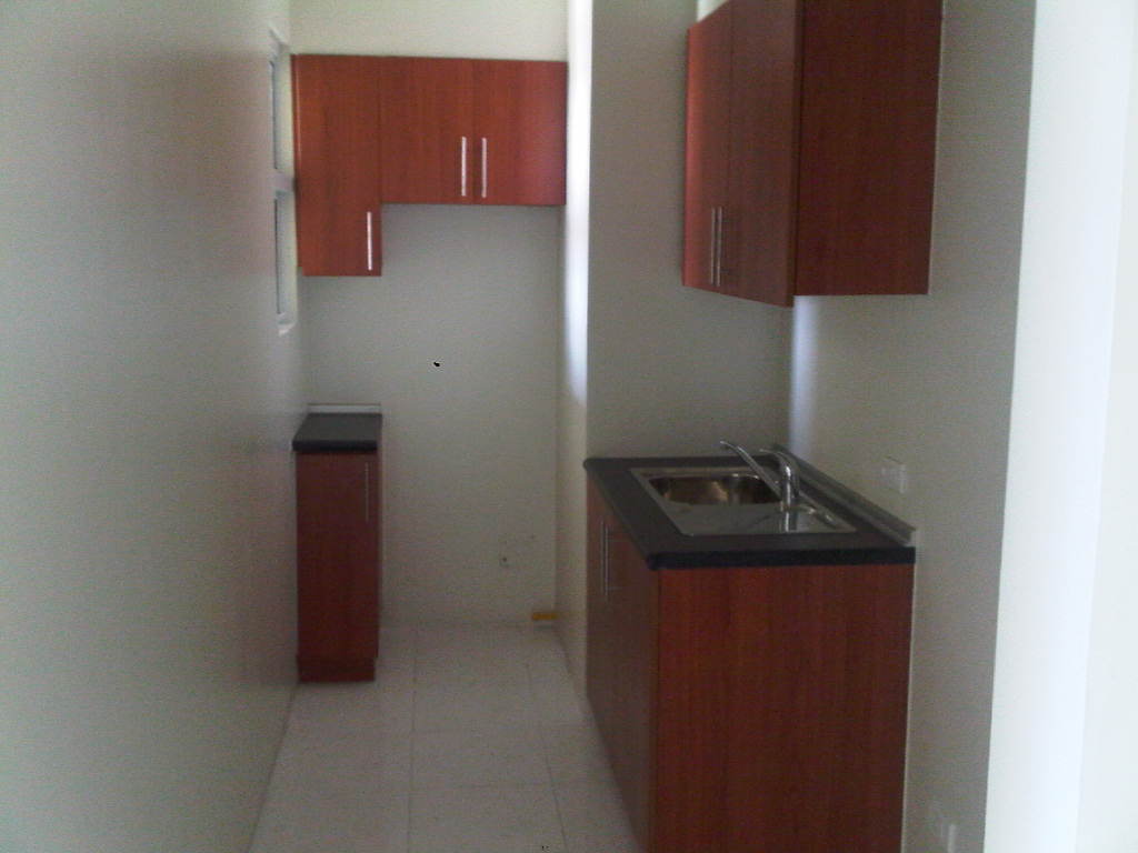 FOR SALE: Apartment / Condo / Townhouse Manila Metropolitan Area > Makati 3