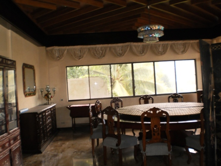 FAMILY DINING AREA