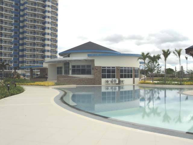 CLUBHOUSE & 2ND POOL