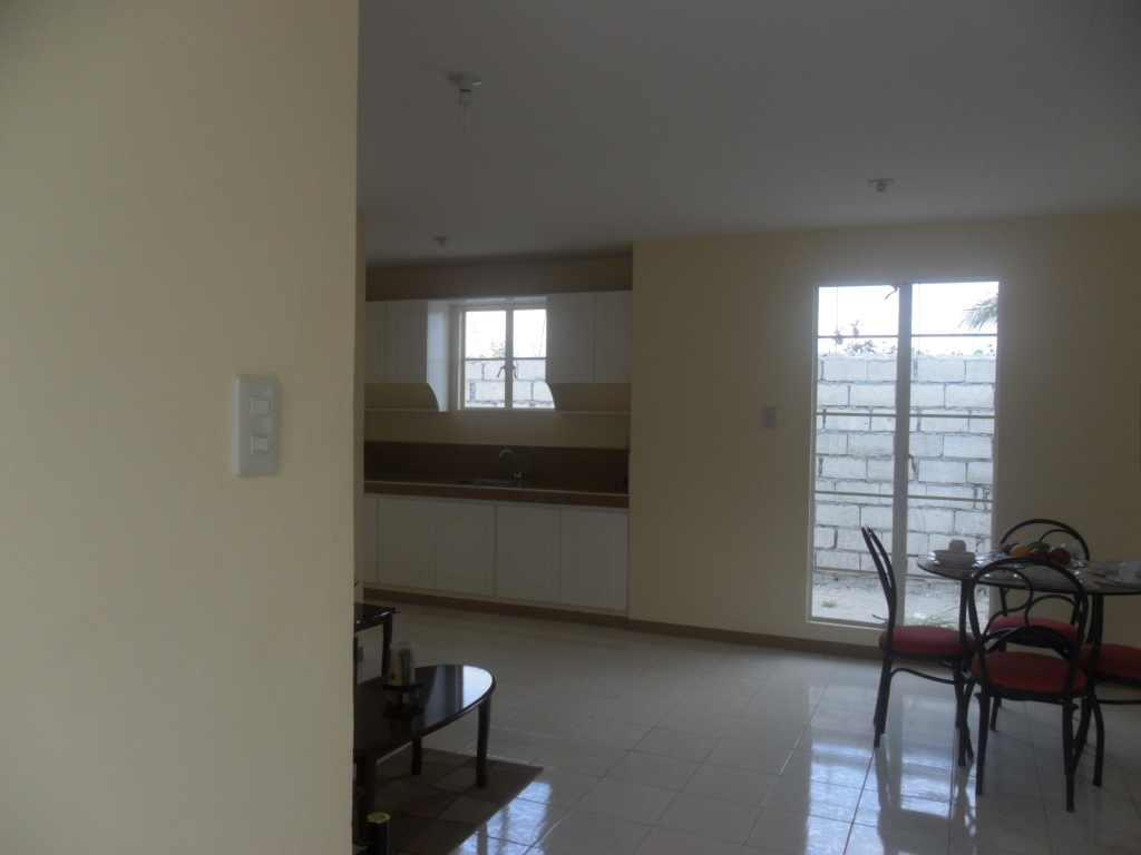 FOR SALE: House Pampanga > San Fernando 7