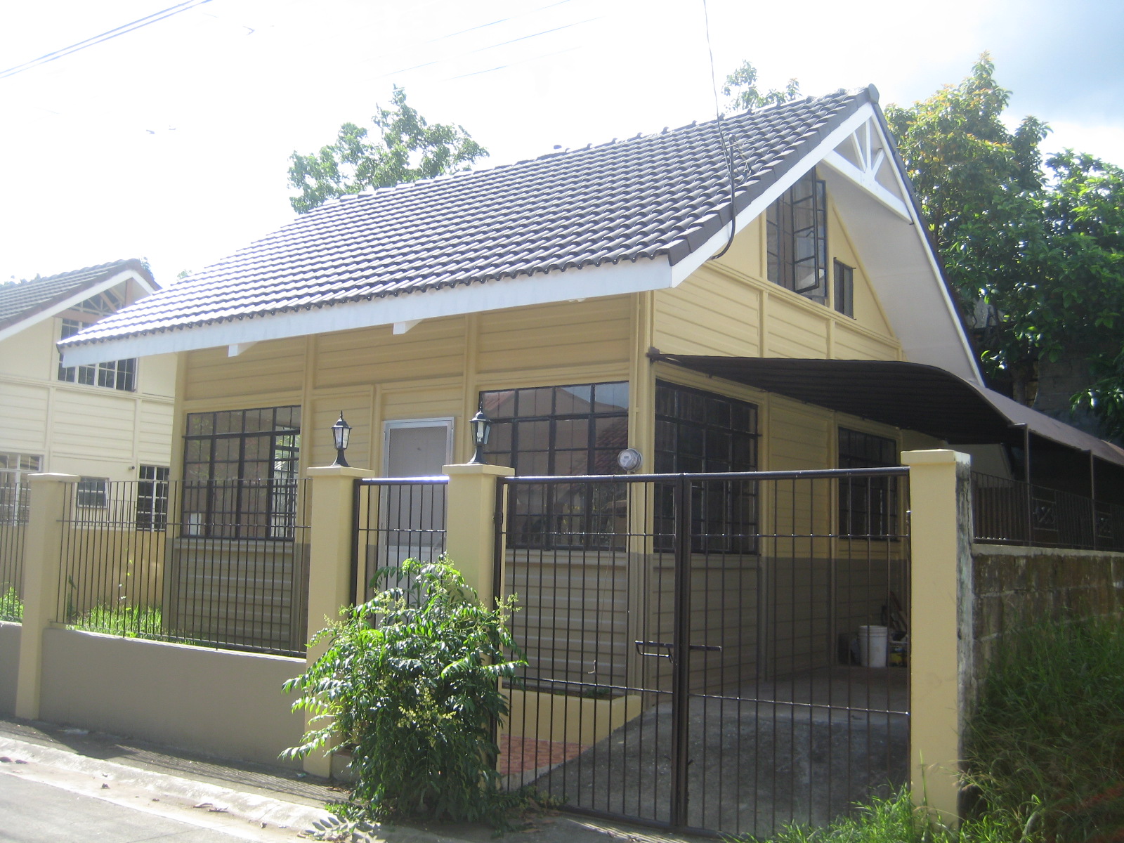 FOR SALE: House Batangas > Other areas 17