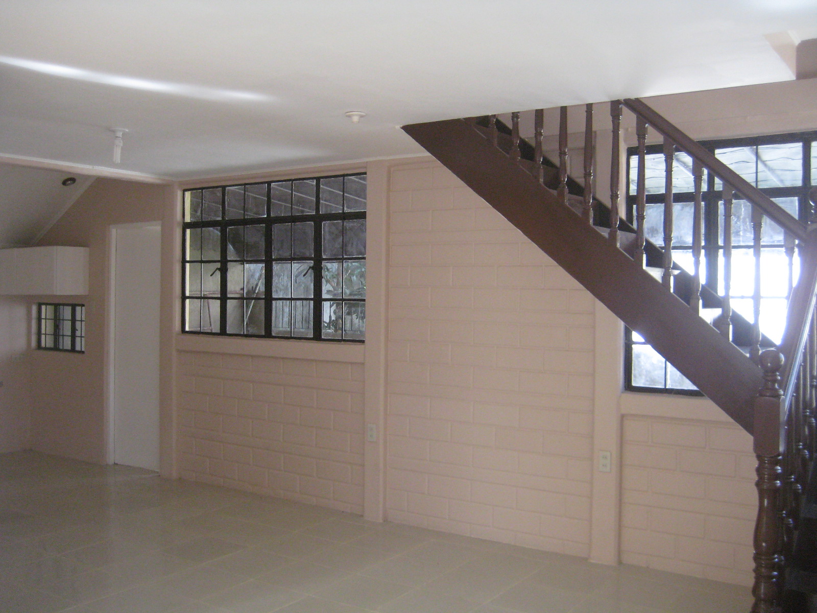 FOR SALE: House Batangas > Other areas 5