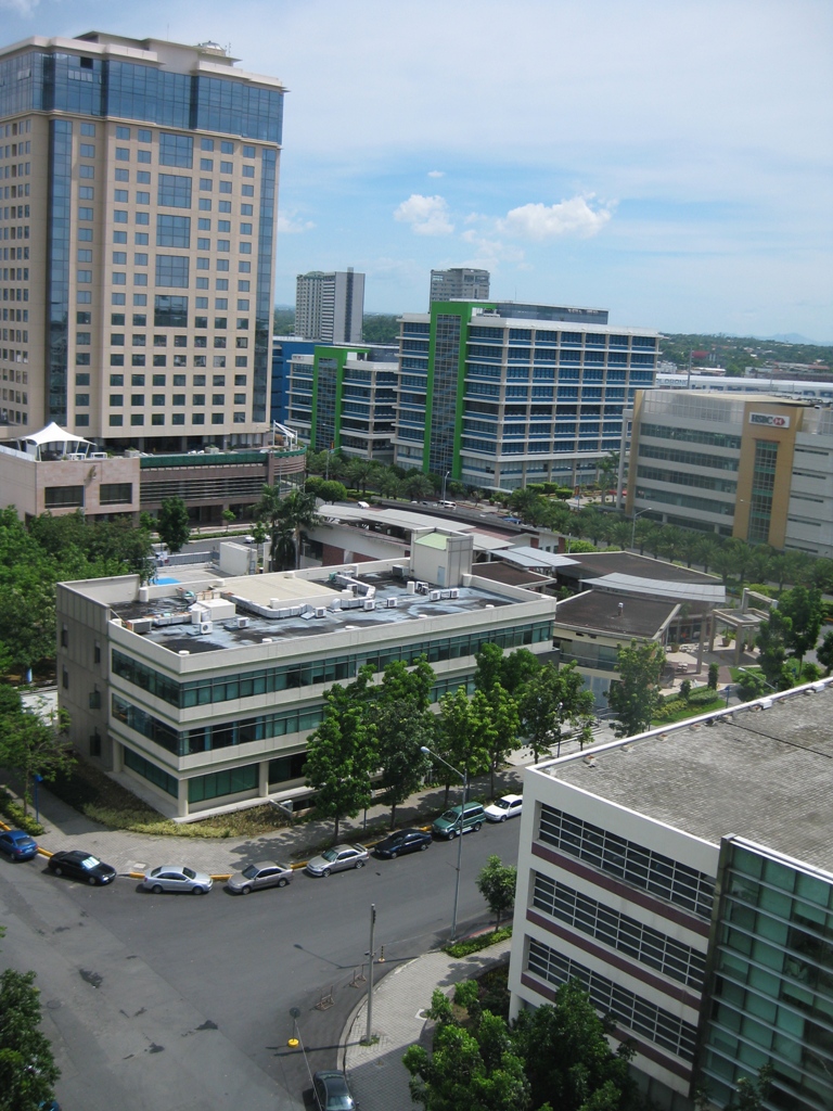 Northgate Cyberzone - http://www.renttoown.ph