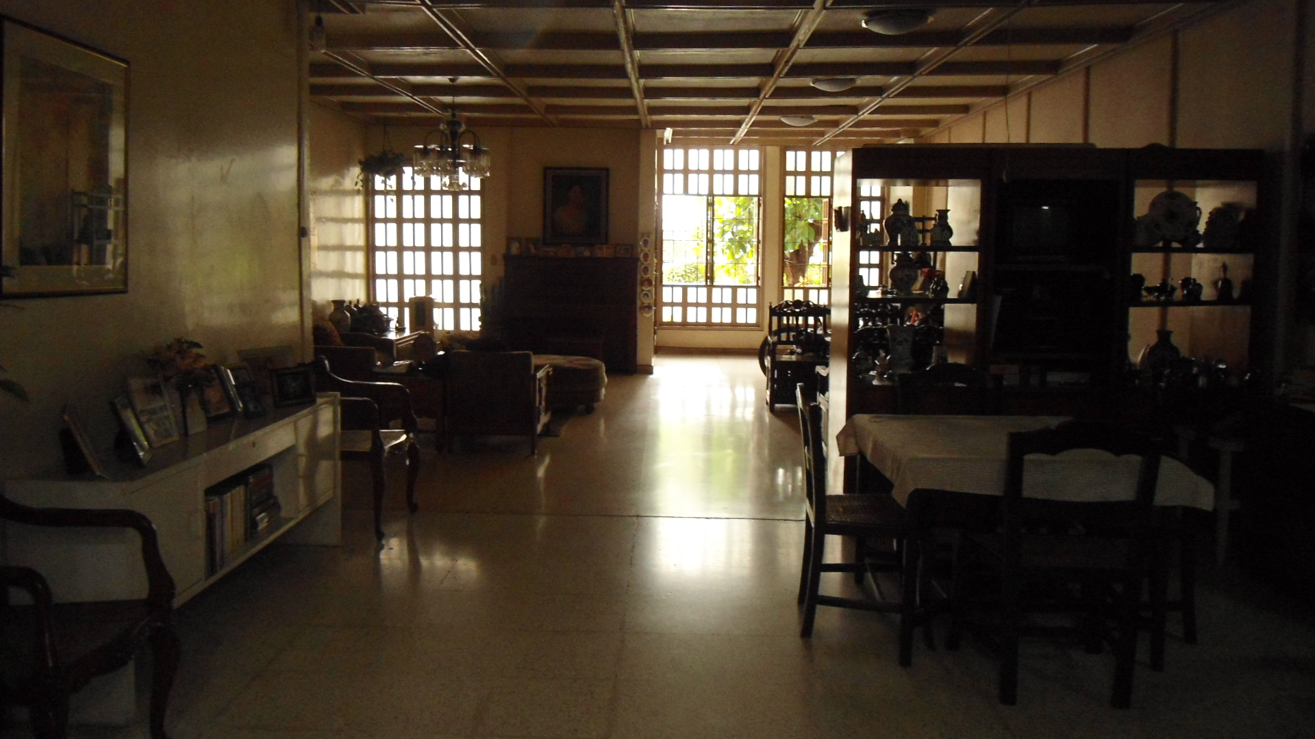 FOR SALE: House Manila Metropolitan Area > Makati 3