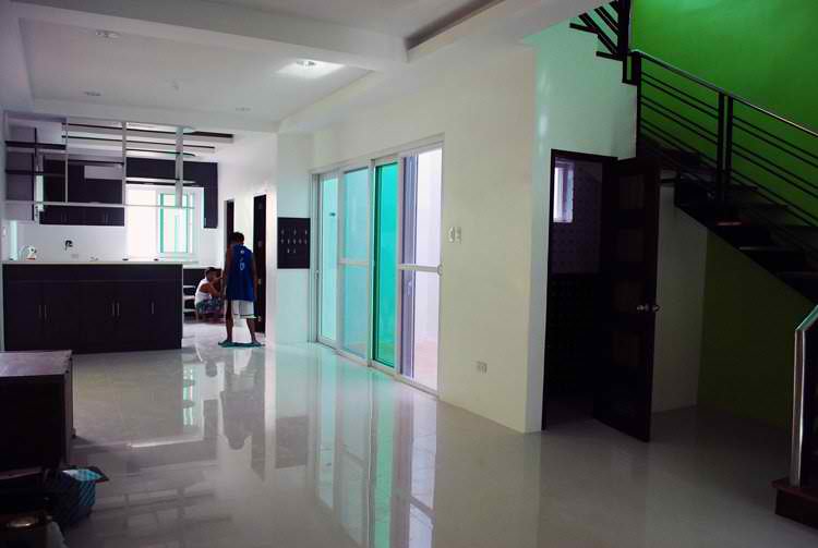 FOR SALE: Apartment / Condo / Townhouse Manila Metropolitan Area > Paranaque 2