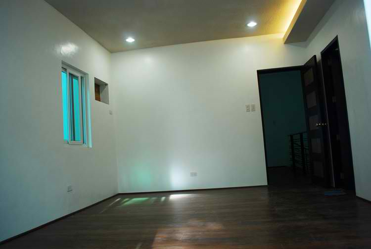 FOR SALE: Apartment / Condo / Townhouse Manila Metropolitan Area > Paranaque 10