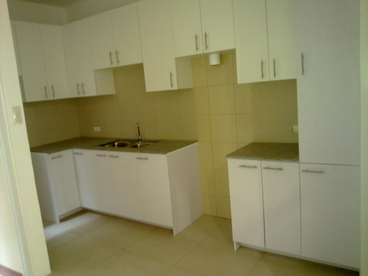 FOR SALE: Apartment / Condo / Townhouse Manila Metropolitan Area > Quezon 5