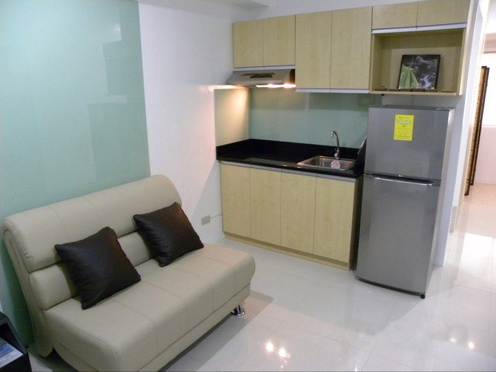 FOR SALE: Apartment / Condo / Townhouse Manila Metropolitan Area > Makati 1