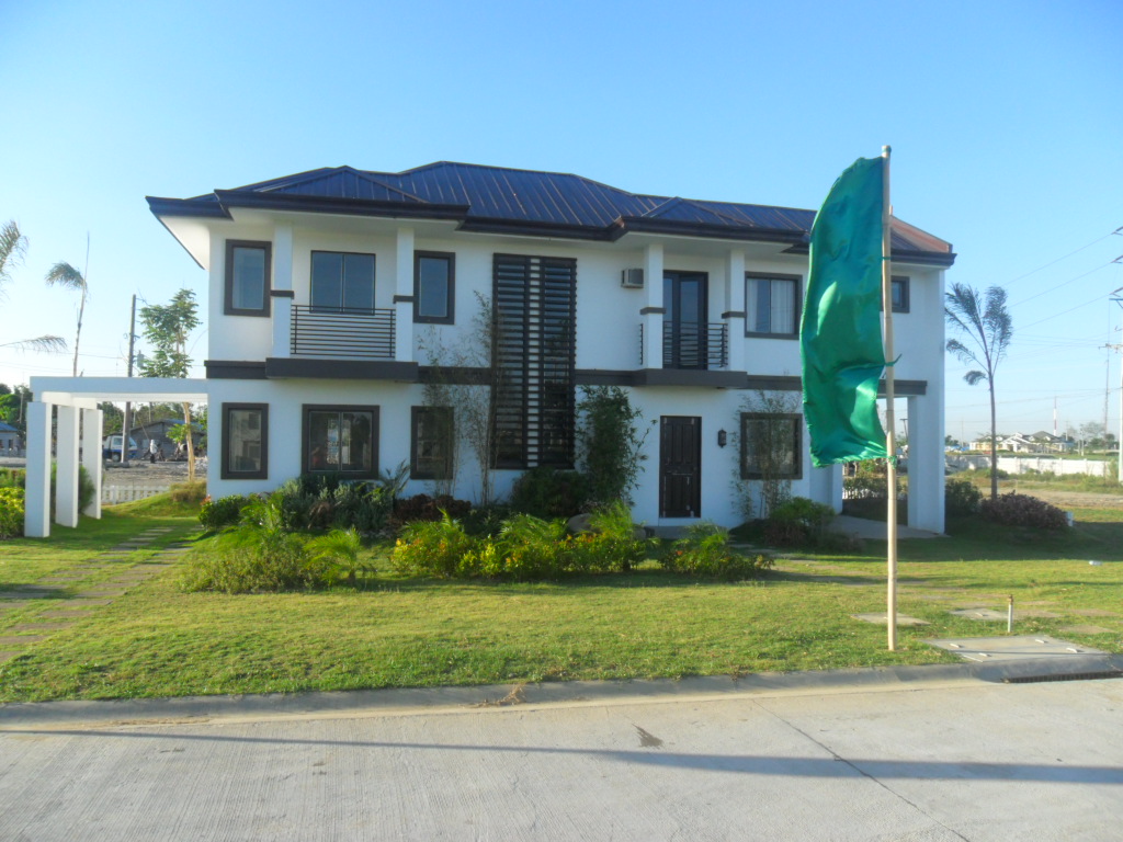 FOR SALE: House Pampanga 1