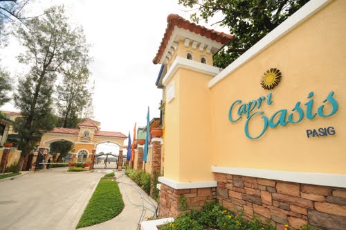 CAPRI OASIS Front gate