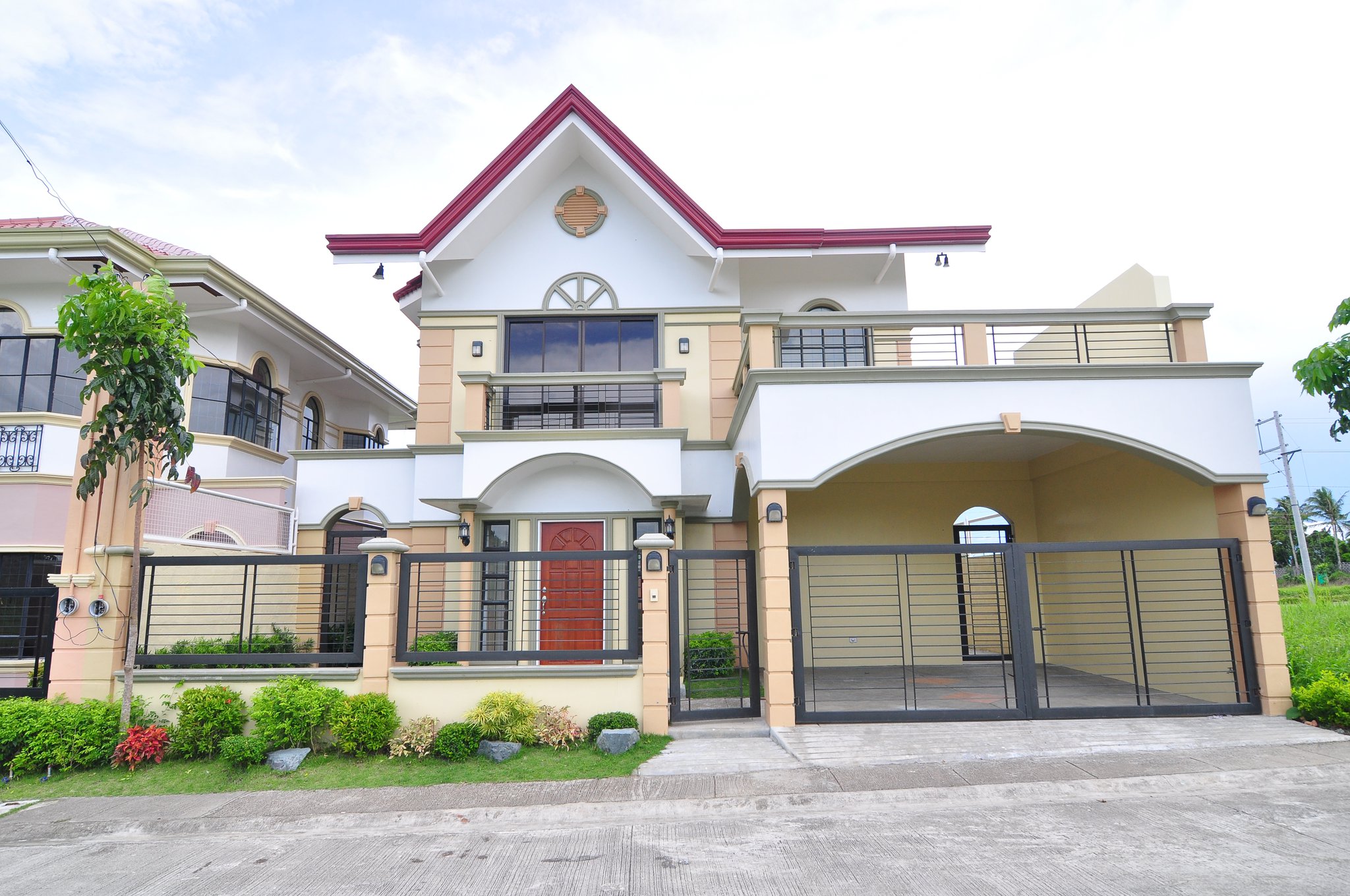 Manhattan Model at Beverly Hills Lipa Subdivision