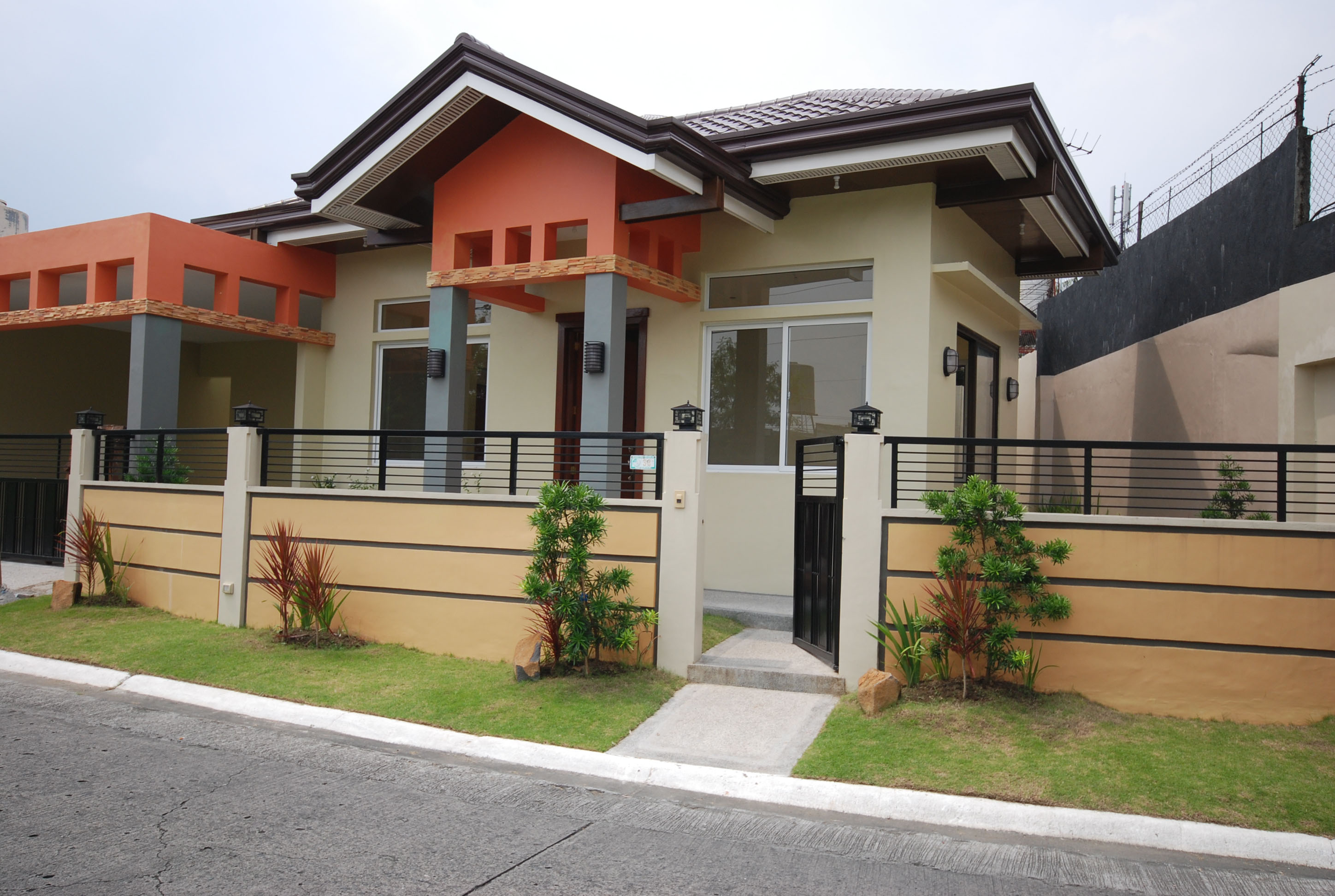 FOR SALE: House Manila Metropolitan Area > Paranaque