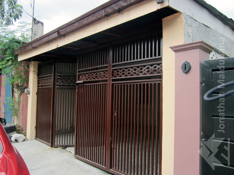 FOR SALE: House Manila Metropolitan Area > Paranaque