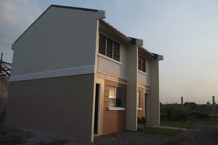 FOR SALE: House Pampanga > Angeles City