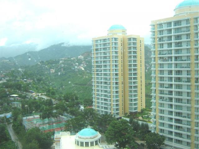 WIDE PANORAMIC VIEW FROM CITYLIGHTS GARDEN