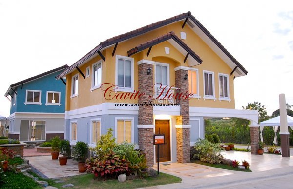 VIVIENNE HOUSE AND LOT FOR SALE 5BEDROOM ,3TB  WITH LINEAR PARK . NEAR ALABANG AND SM MOLINO