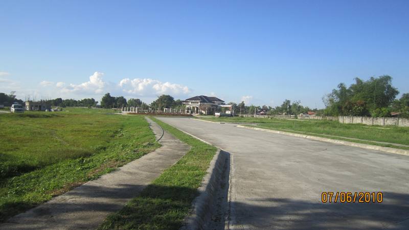 FOR SALE: Lot / Land / Farm Pampanga > Angeles City 13