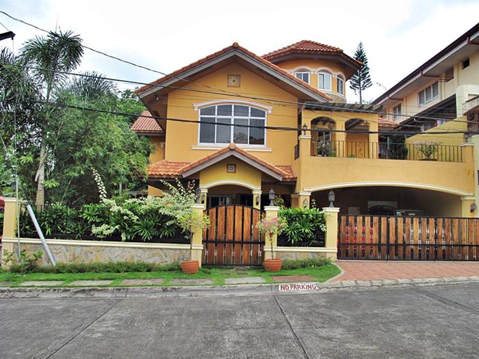 FOR SALE: House Laguna > Los Banos