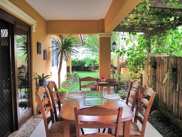 Outdoor Dining Area