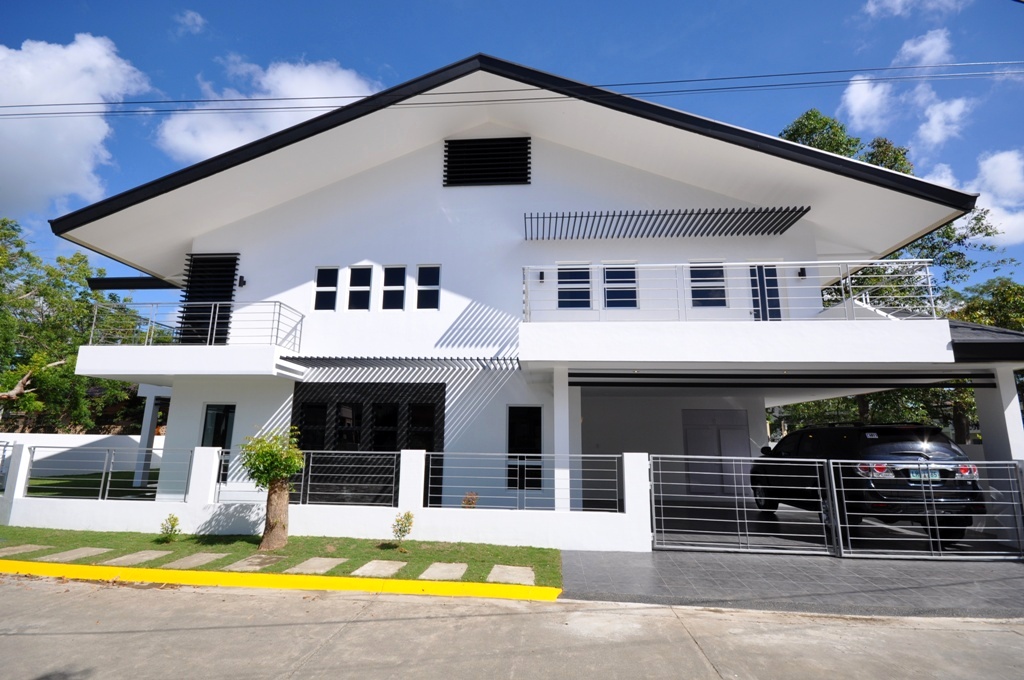 FOR SALE: House Davao >Davao City 1