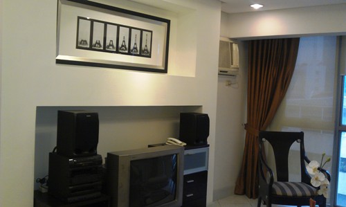 FOR RENT / LEASE: Apartment / Condo / Townhouse Manila Metropolitan Area > Makati 2