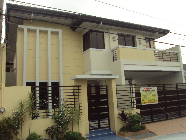 House and Lot with Swimming Pool