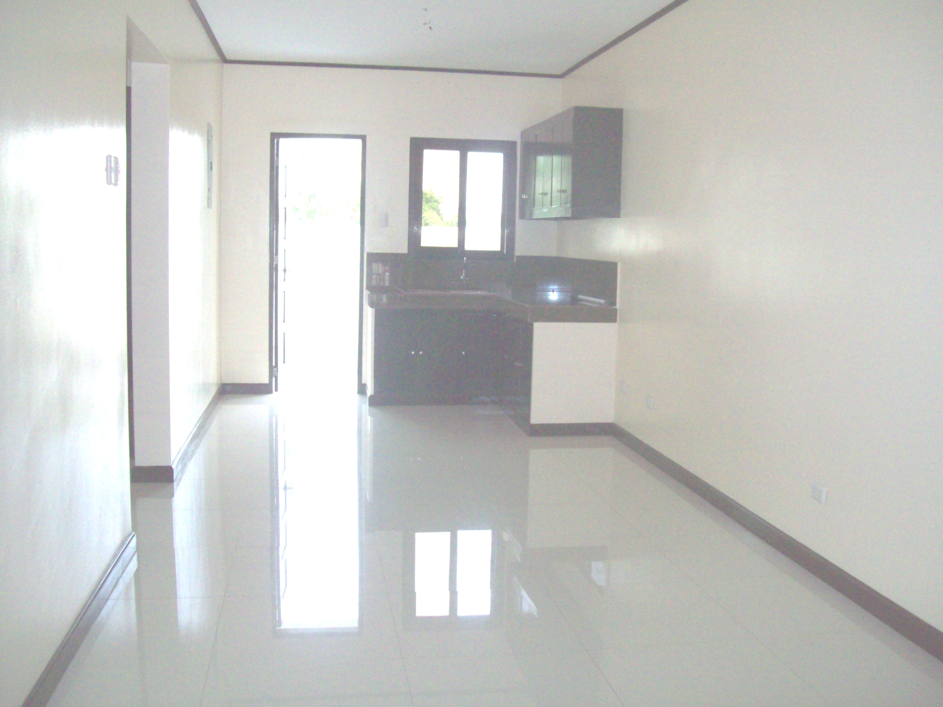 FOR SALE: Apartment / Condo / Townhouse Manila Metropolitan Area > Paranaque 8