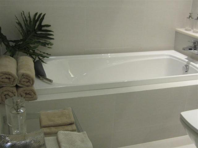 Master Bedroom of 3 Bedrooms Unit Bathtub