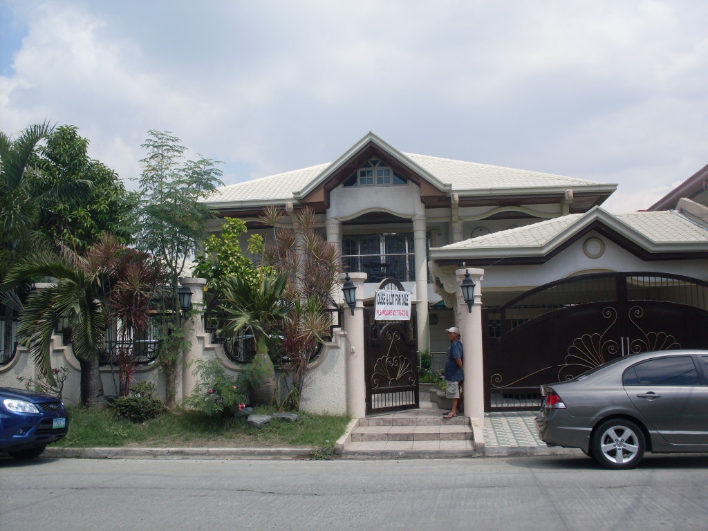 FOR SALE: House Manila Metropolitan Area > Paranaque