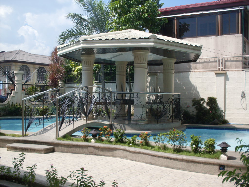 FOR SALE: House Manila Metropolitan Area > Paranaque 1