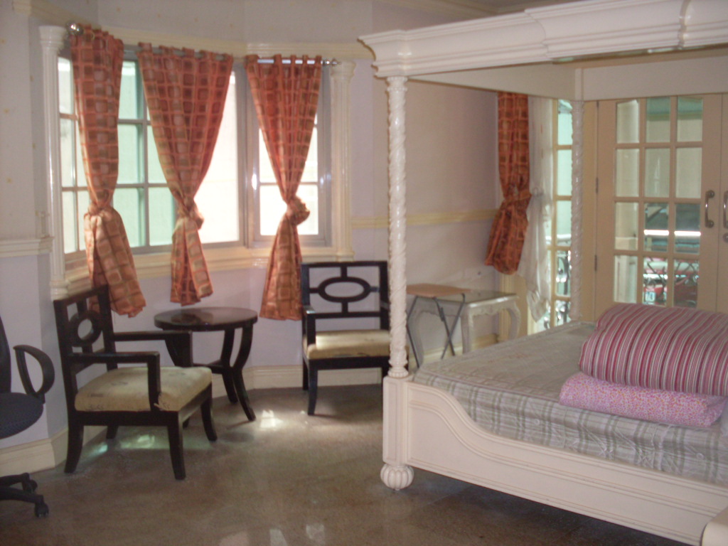 FOR SALE: House Manila Metropolitan Area > Paranaque 12