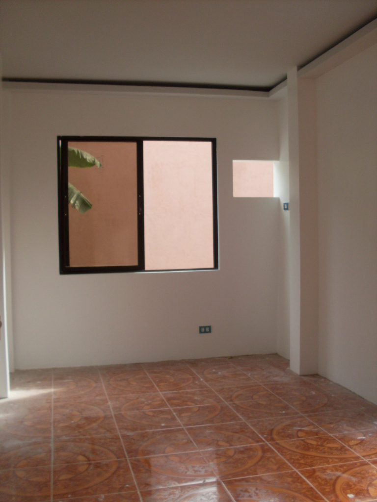 FOR SALE: Apartment / Condo / Townhouse Manila Metropolitan Area > Paranaque 4