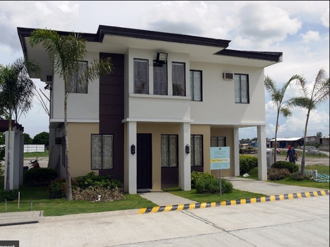 FOR SALE: House Pampanga > San Fernando