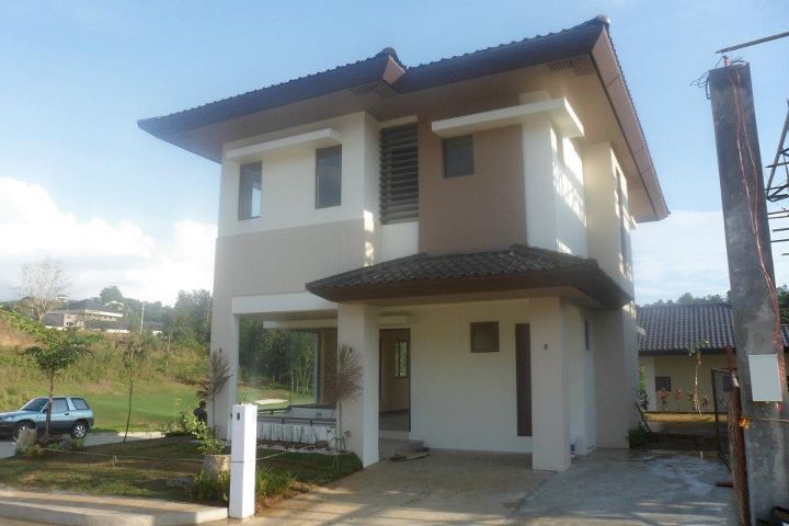 FOR SALE: House Rizal 2