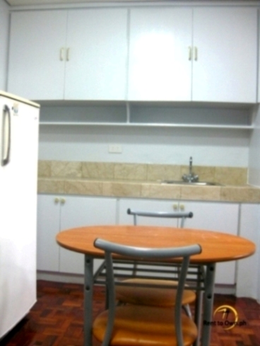 Kitchen & Dining Area - http://www.renttoown.ph