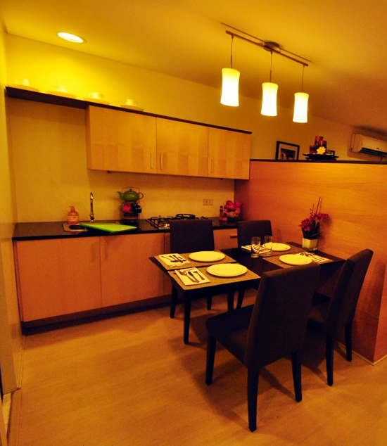 Dining & Kitchen