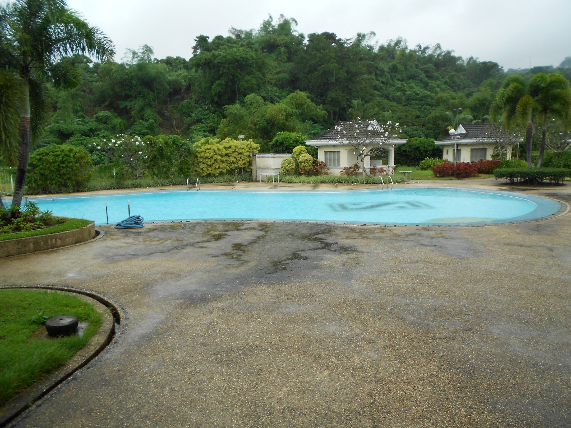 Lakewood swimming pool