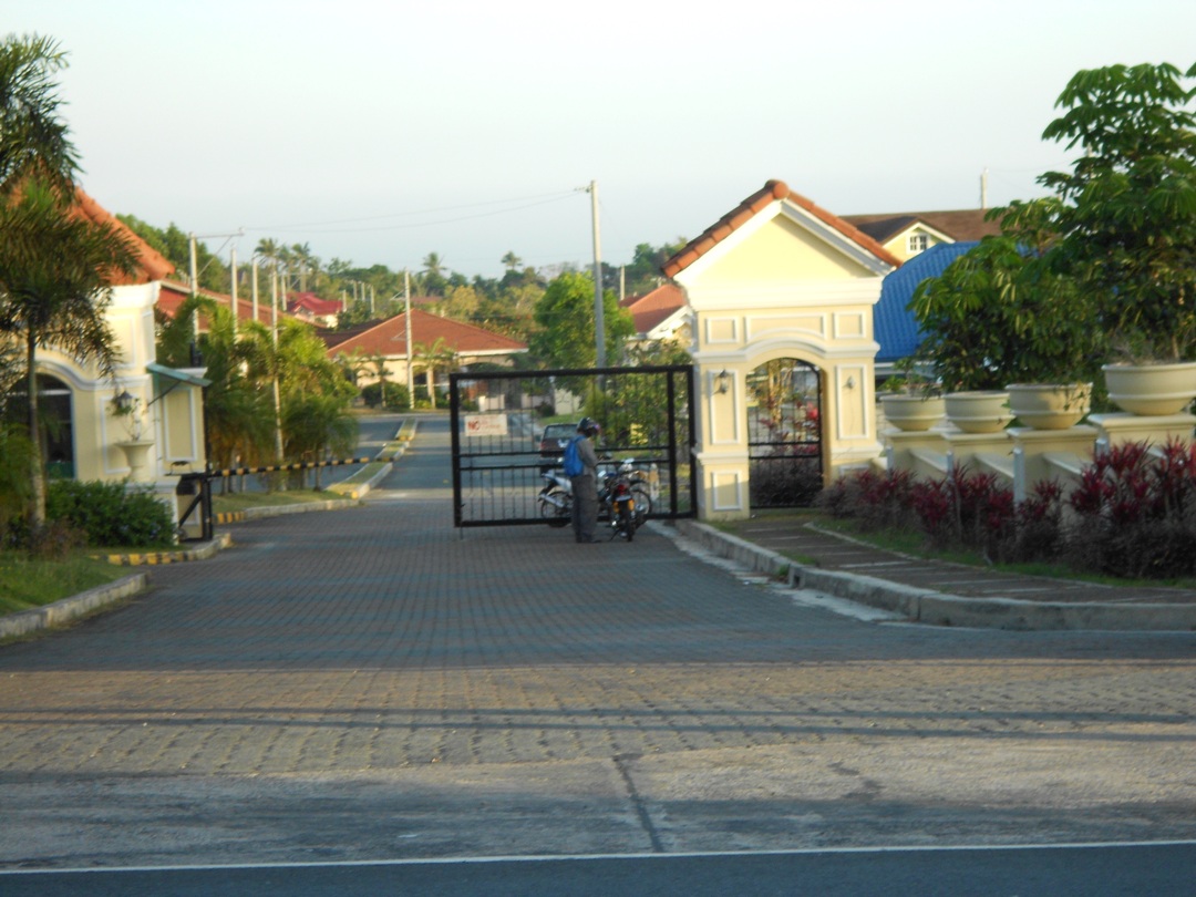  Sotogrande Entrance Gate