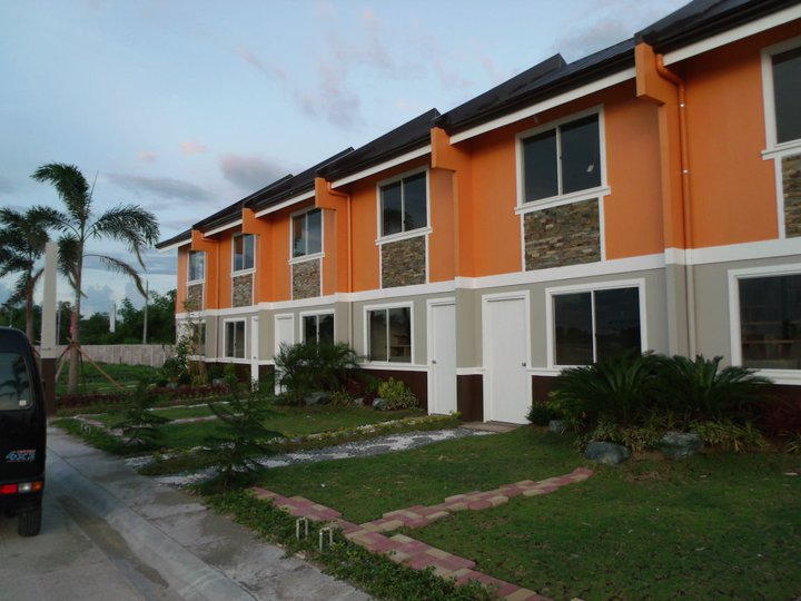 FOR SALE: Apartment / Condo / Townhouse Cavite > Imus