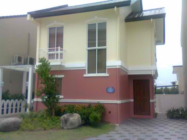 FOR SALE: Apartment / Condo / Townhouse Cavite > Imus