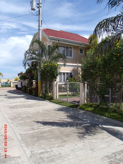 FOR SALE: Apartment / Condo / Townhouse Cebu > Other areas 9